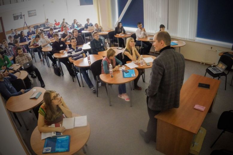 Зимняя школа по компьютерным наукам собрала студентов со всей России
