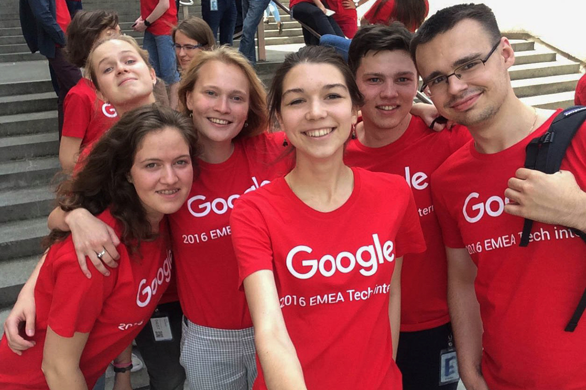 Students of the Faculty of Computer Science during a summit in Zurich for all Google interns