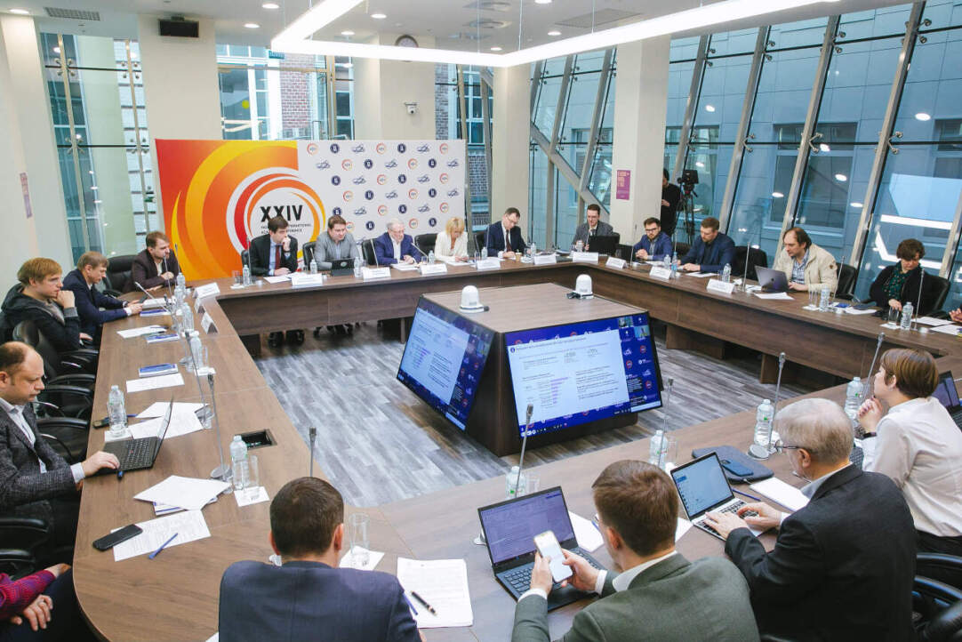 Заведующий HDI Lab Алексей Наумов принял участие в пленарной сессии «Искусственный интеллект в России: тренды, риски, регулирование»