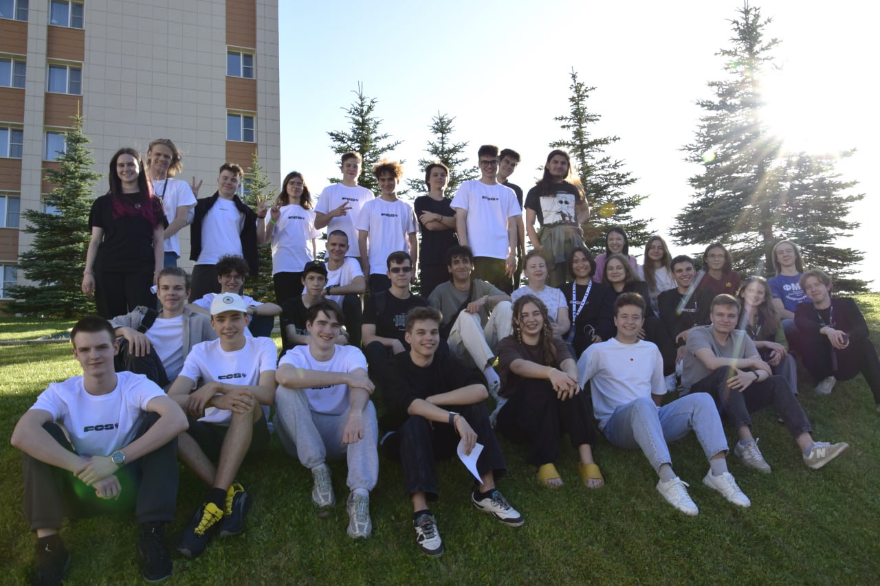 Школа волонтеров ФКН